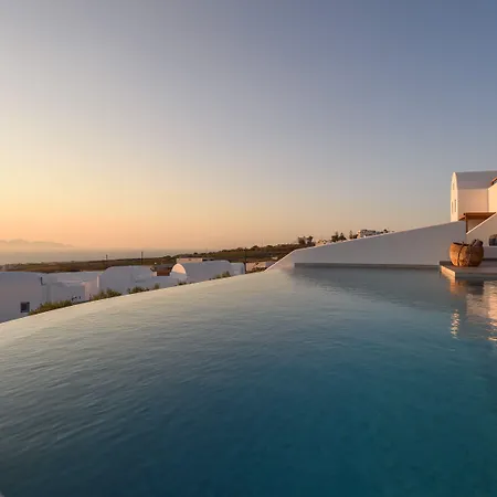Este Luxury Suites-3
